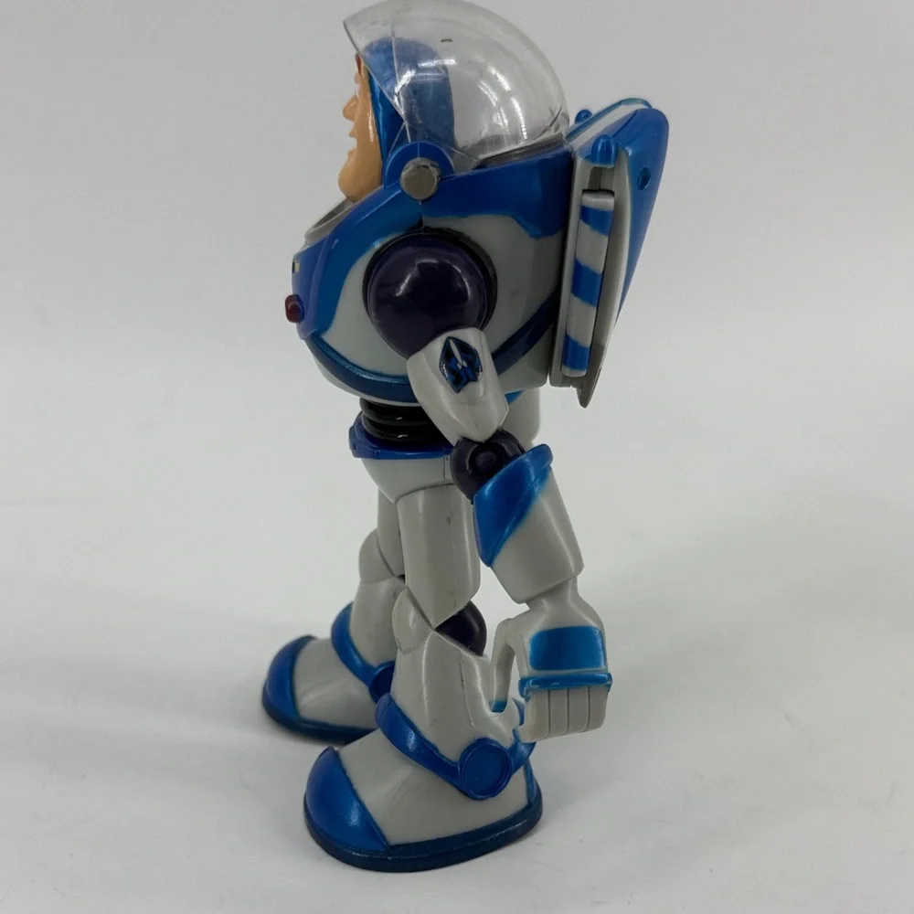 Space Ranger Action Figure - Blue and Gray - Picture 4 of 5
